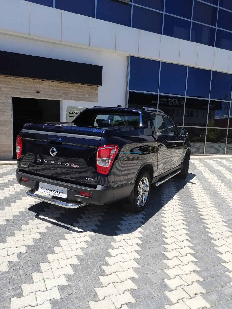 FB001 SSANGYONG MUSSO GRAND FULLBOX