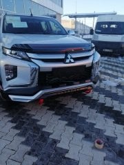 Mitsubishi L200 Kaput Rüzgarlığı