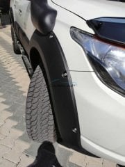 Çamurluk Kaplama ( Dodik Seti ), Civatalı, Mitsubishi L200