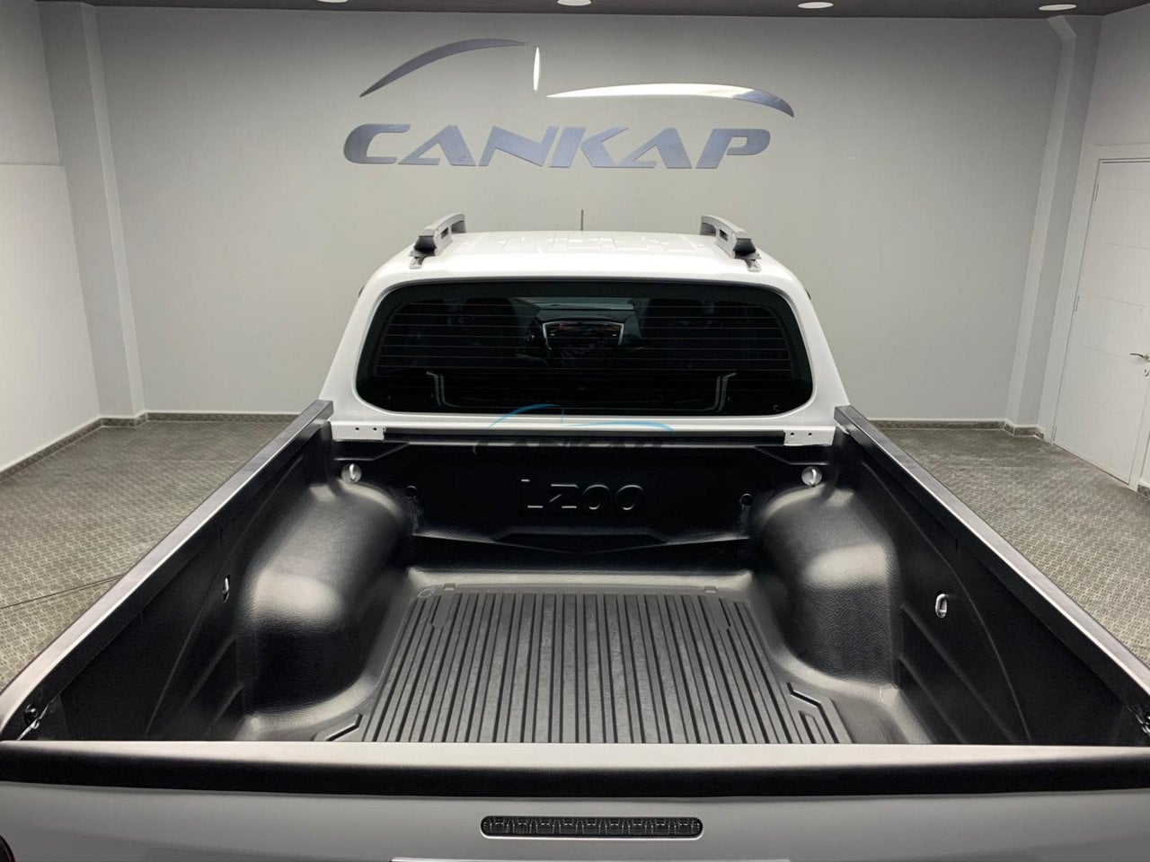 Kasa Kenar Koruma, Mitsubishi L200