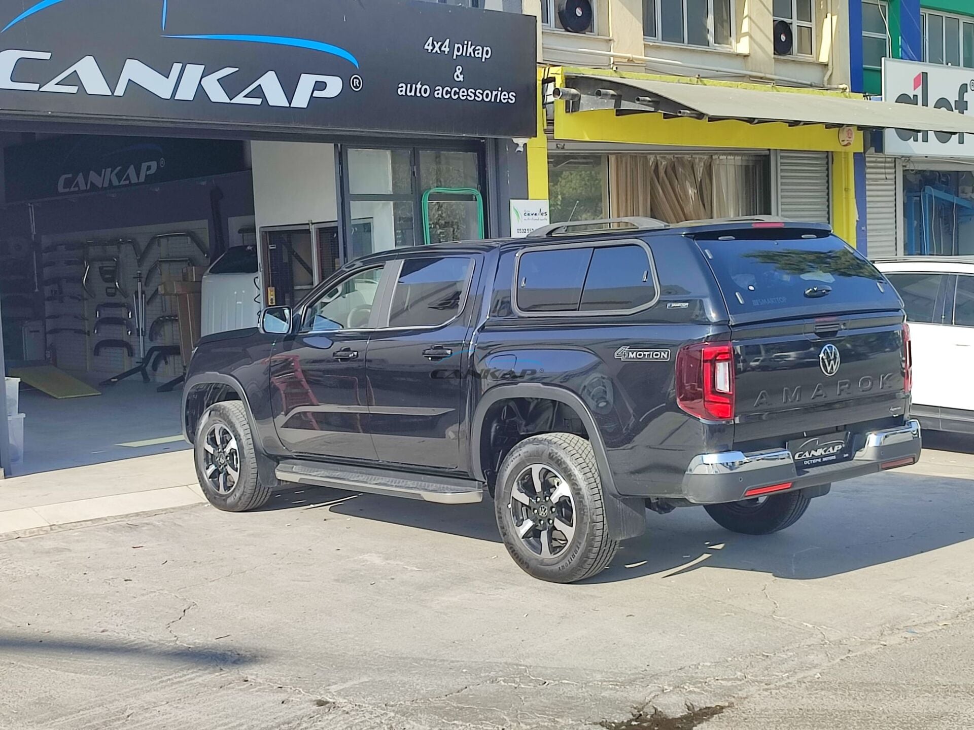 SM4 Volkswagen Amarok Smart Top Yan Camları Sürgülü Kabin