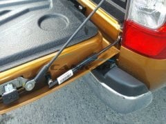 Toyota Hilux Prolift Bagaj Kapağı Asistanı