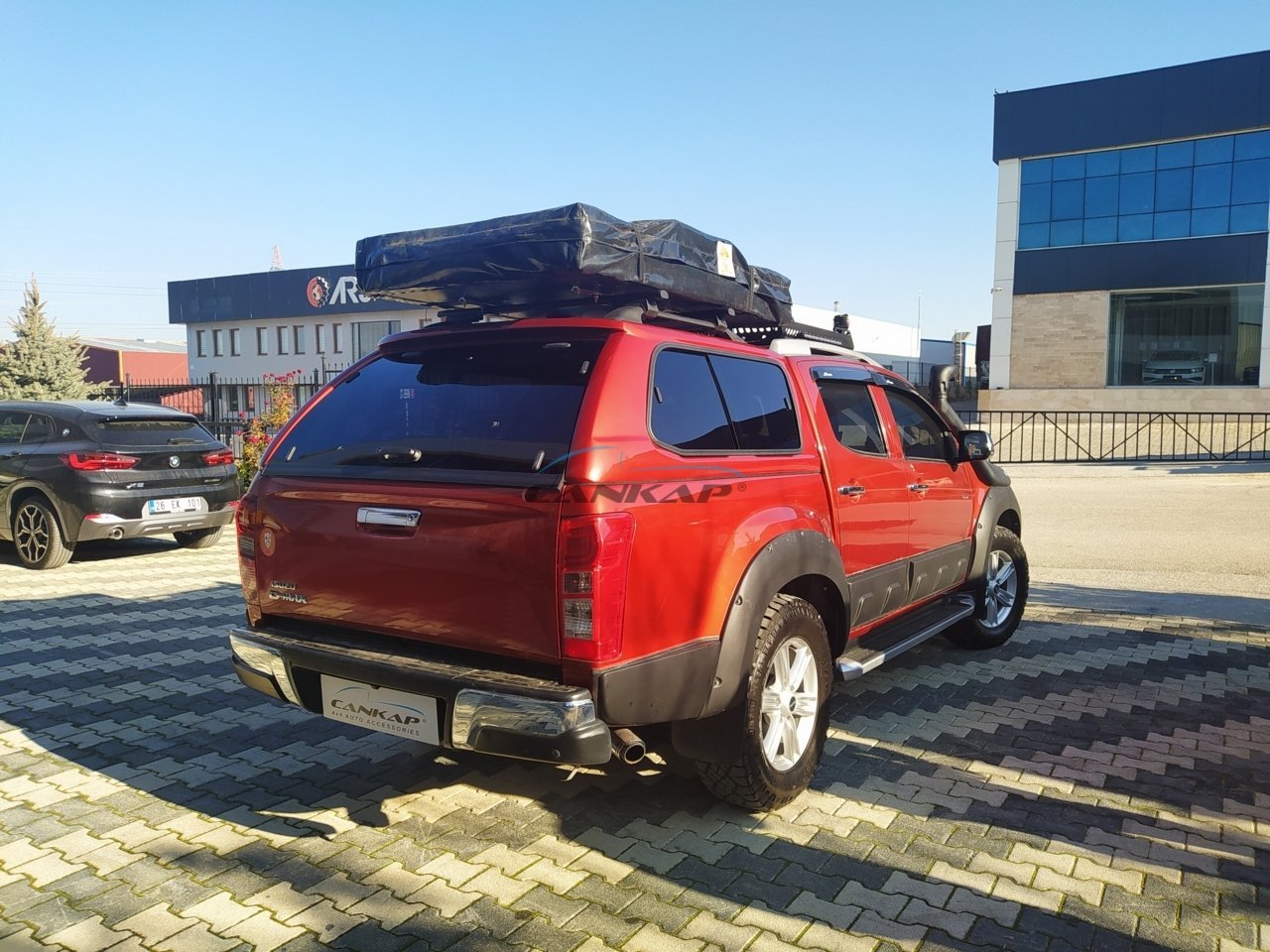 SM4 Isuzu D-max Smart Top Yan Camları Sürgülü Kabin