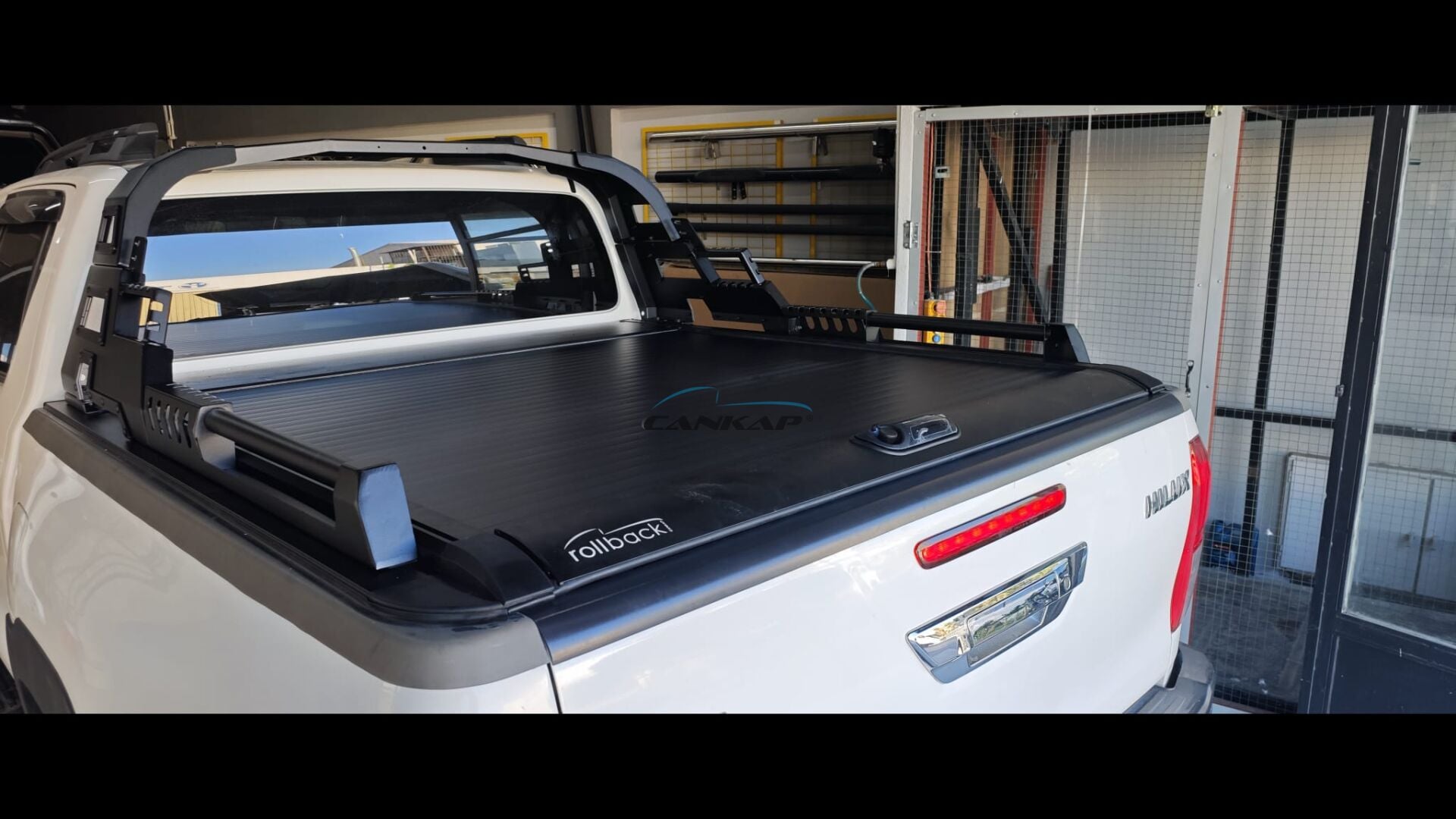 Toyota Hilux Manuel Sürgülü Kapak, Rollback